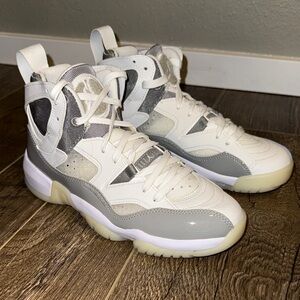 Nike Jordan Women's Jumpman Two Trey Basketball Shoe gray